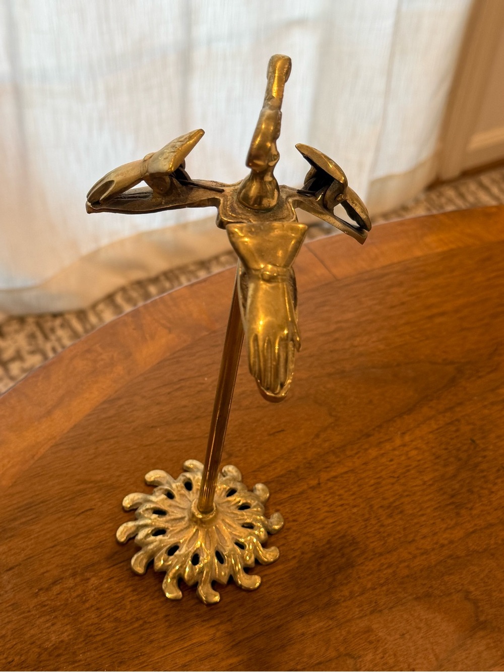 Vintage Brass Jewelry Stand with Hand Detail - Gold Finish with spring clips